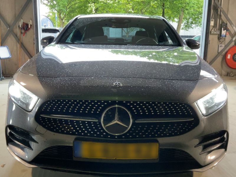 Mercedes-Benz A-Klasse Limousine A 200 AMG Line 2019 – снимка 14