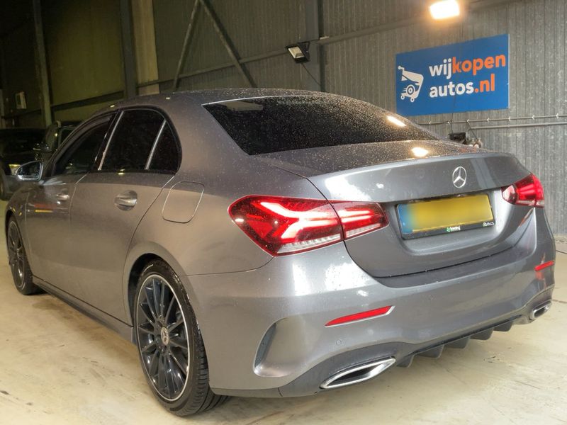 Mercedes-Benz A-Klasse Limousine A 200 AMG Line 2019 – снимка 6