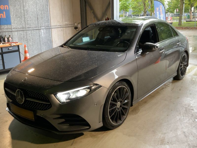 Mercedes-Benz A-Klasse Limousine A 200 AMG Line 2019 – снимка 1