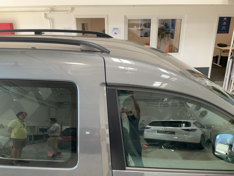 Volkswagen Caddy 1.6 TDI Trendline 2011 – снимка 13