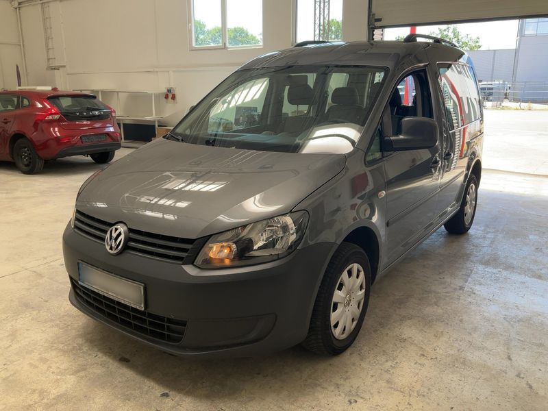 Volkswagen Caddy 1.6 TDI Trendline 2011 – снимка 1