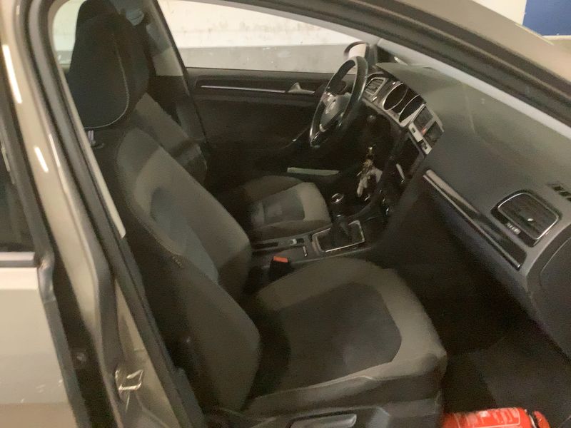Volkswagen Golf VII 1.6 TDI Carat BlueMotion Tech 2013 – снимка 16