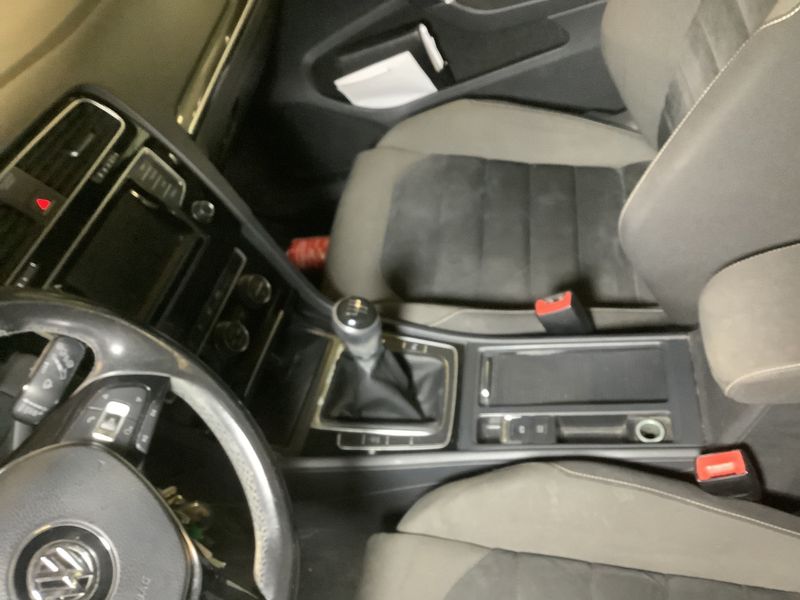 Volkswagen Golf VII 1.6 TDI Carat BlueMotion Tech 2013 – снимка 41