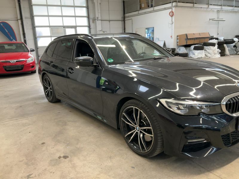 BMW 3er 330d xDrive M Sport 2019 – снимка 12