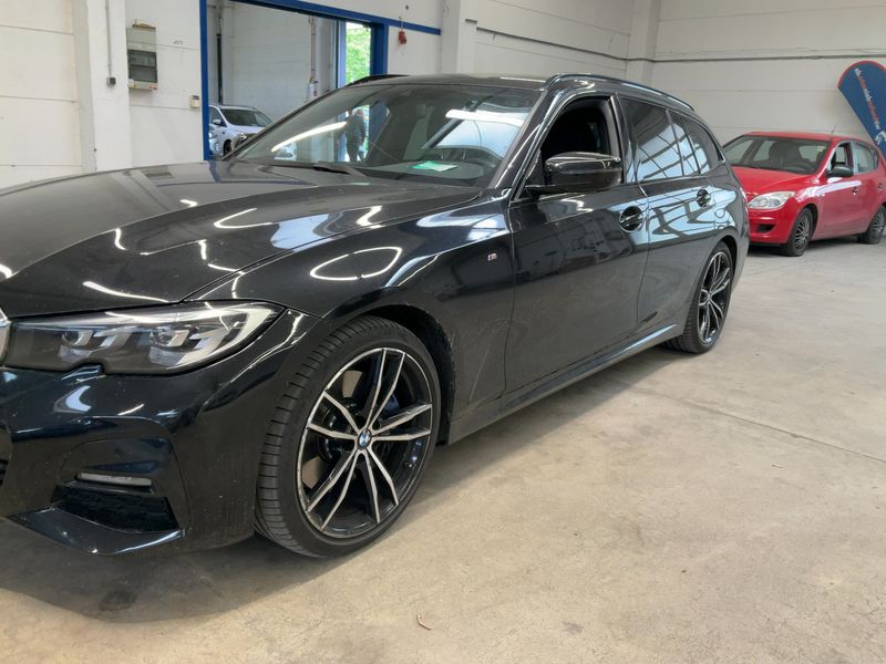 BMW 3er 330d xDrive M Sport 2019 – снимка 2