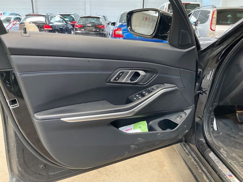 BMW 3er 330d xDrive M Sport 2019 – снимка 35