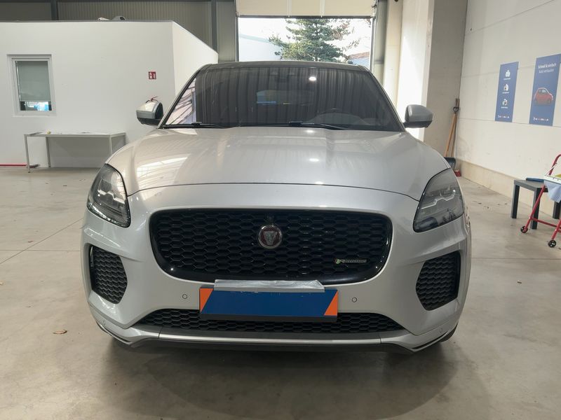 Jaguar E-Pace D240 R-Dynamic HSE AWD 2018 – снимка 14