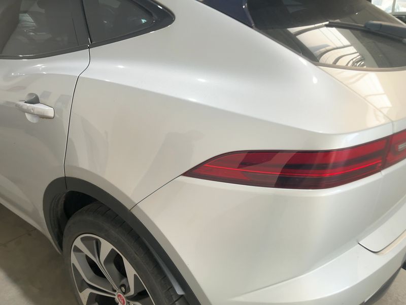 Jaguar E-Pace D240 R-Dynamic HSE AWD 2018 – снимка 6