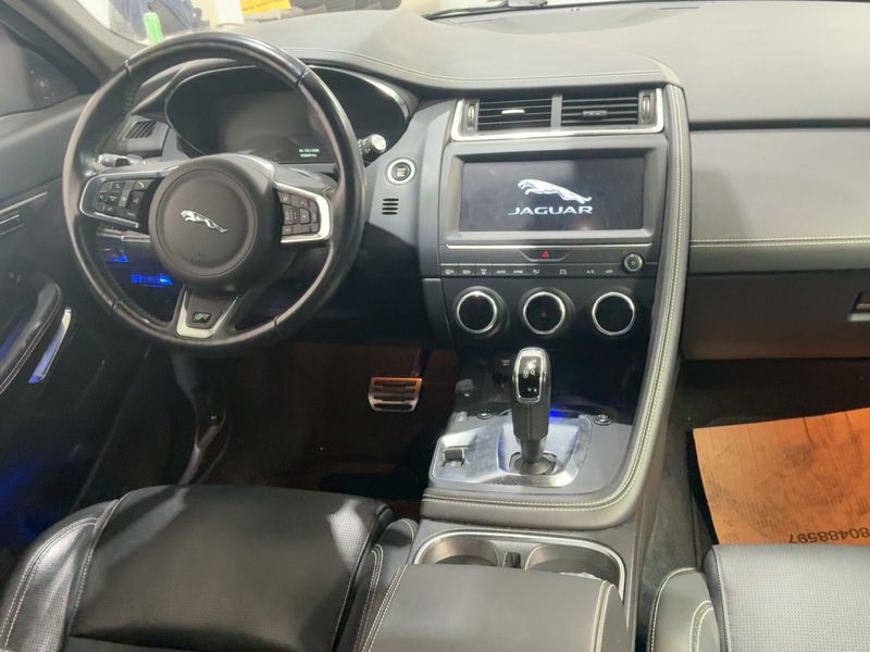 Jaguar E-Pace D240 R-Dynamic HSE AWD 2018 – снимка 17