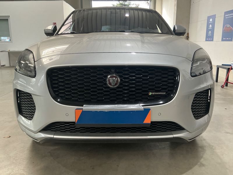 Jaguar E-Pace D240 R-Dynamic HSE AWD 2018 – снимка 34