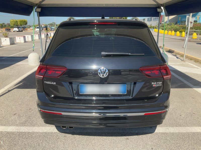 Volkswagen Tiguan 2.0 TDI Executive 4Motion BlueMotion Tech 2017 – снимка 7