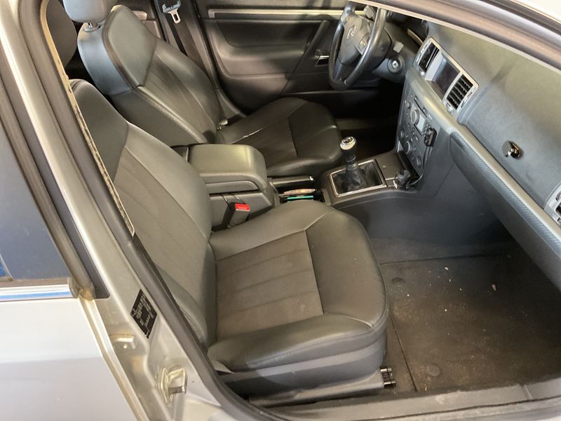 Opel Vectra 1.6 First Edition 2009 – снимка 3