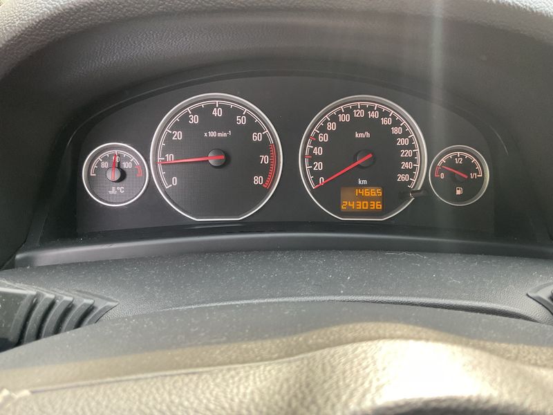 Opel Vectra 1.6 First Edition 2009 – снимка 4