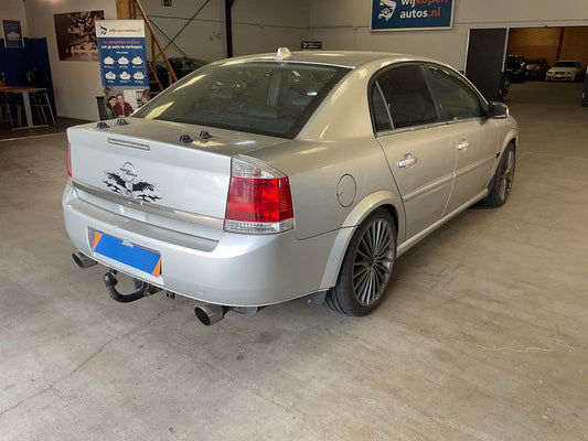 Opel Vectra 1.6 First Edition 2009 – снимка 2
