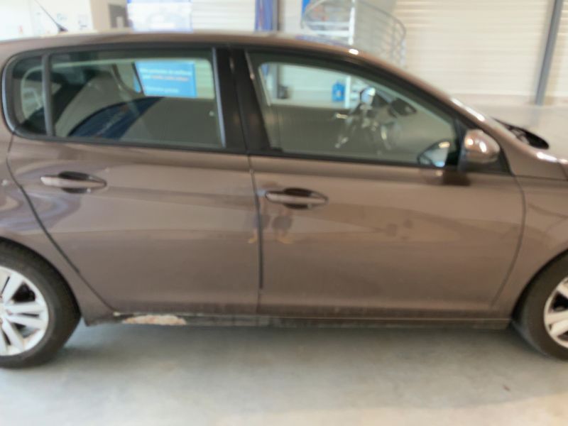 Peugeot 308 1.6 e-HDi Active 2014 – снимка 10