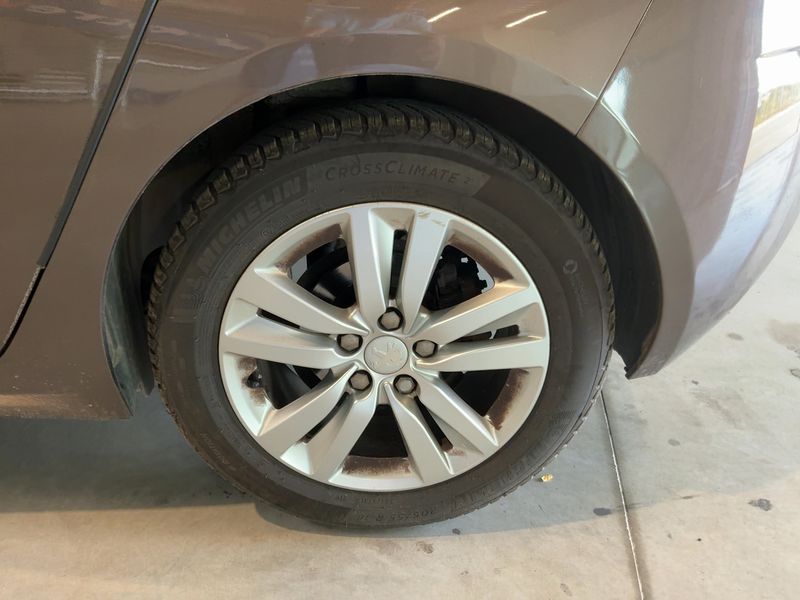 Peugeot 308 1.6 e-HDi Active 2014 – снимка 5