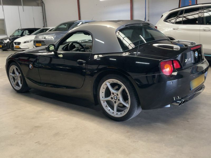 BMW Z4 3.0i 2004 – снимка 6