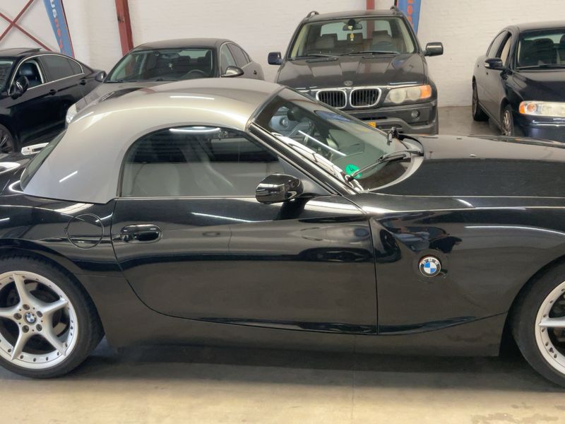 BMW Z4 3.0i 2004 – снимка 10