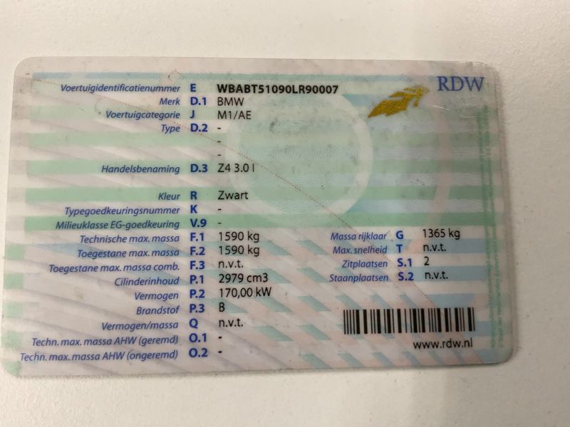BMW Z4 3.0i 2004 – снимка 20