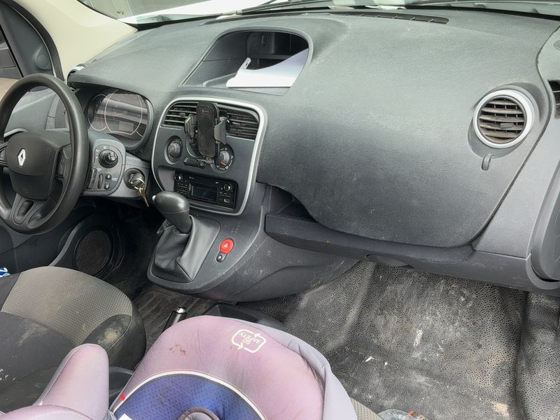 Renault Kangoo 1.5 dCi Express Maxi Grand Confort 2018 – снимка 17