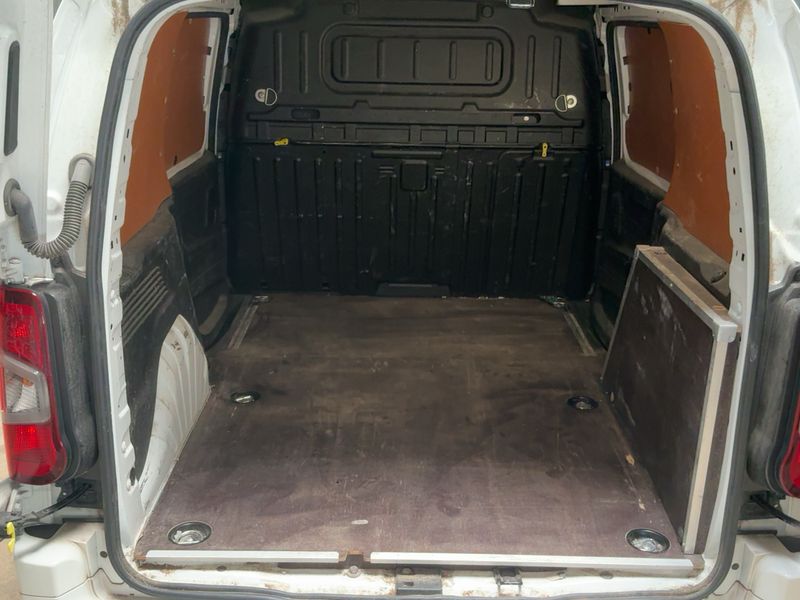 Citroen Berlingo 1.5 Blue-HDi Driver M 2021 – снимка 15