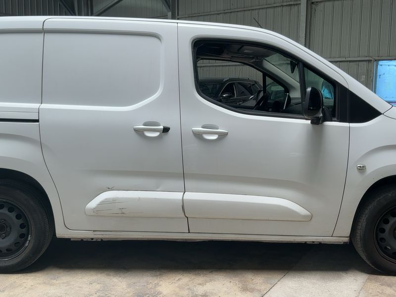 Citroen Berlingo 1.5 Blue-HDi Driver M 2021 – снимка 10