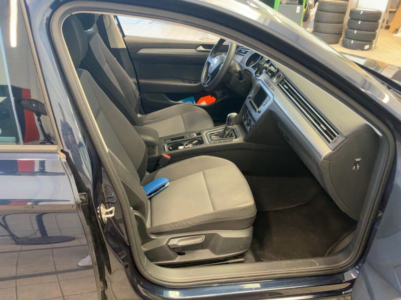 Volkswagen Passat 2.0 TDI Trendline BlueMotion Tech 2016 – снимка 11