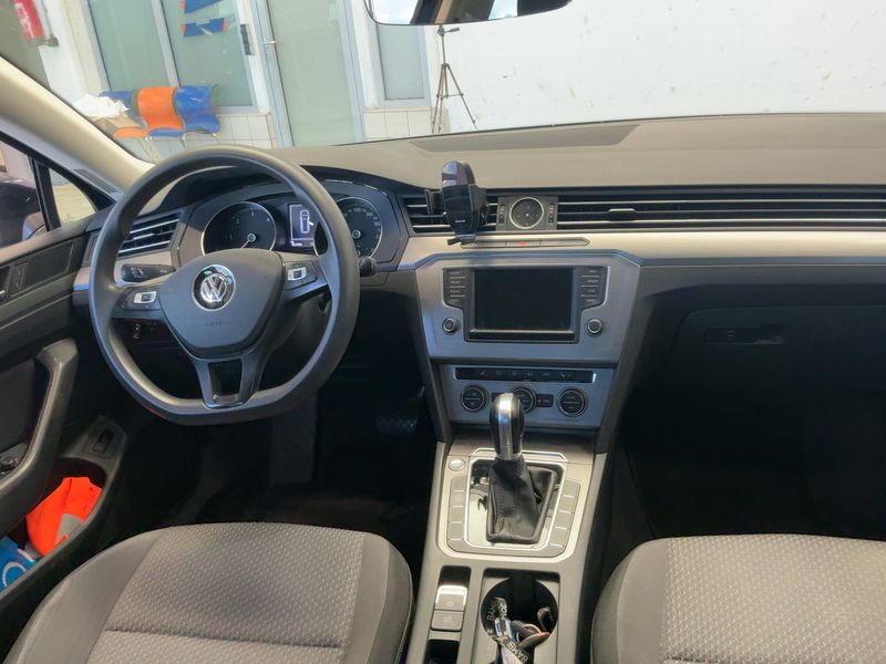Volkswagen Passat 2.0 TDI Trendline BlueMotion Tech 2016 – снимка 12