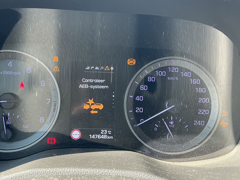 Hyundai Tucson 1.6 TGDI Advantage 2WD 2016 – снимка 39