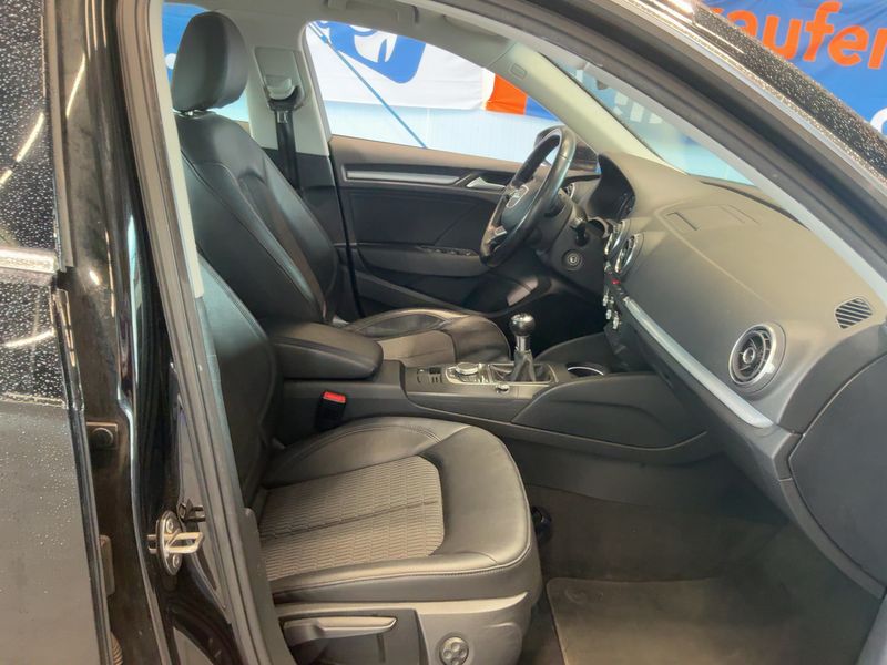Audi A3 Sportback 2.0 TDI Ambiente 2015 – снимка 16
