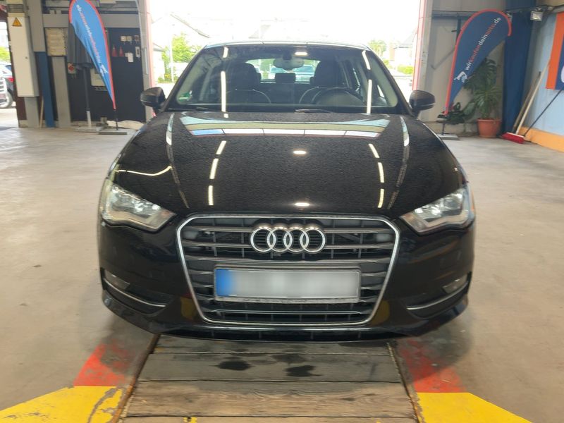 Audi A3 Sportback 2.0 TDI Ambiente 2015 – снимка 14