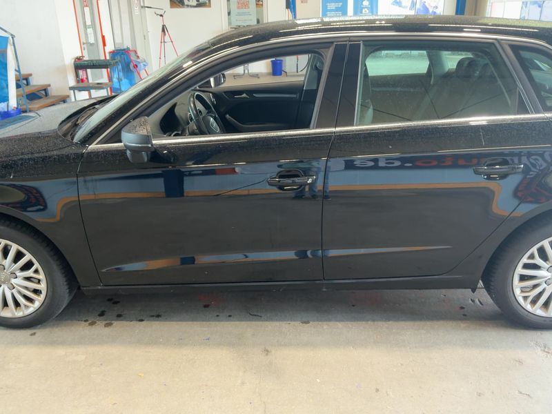 Audi A3 Sportback 2.0 TDI Ambiente 2015 – снимка 4
