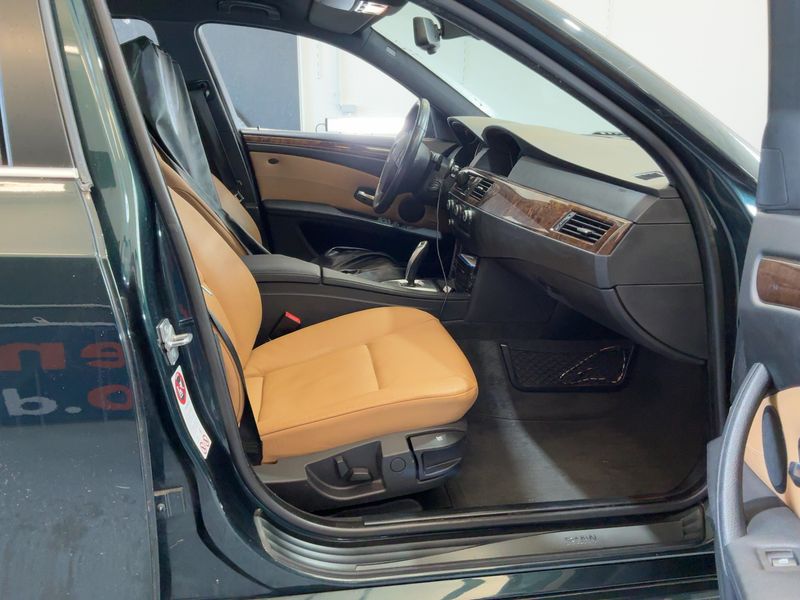BMW 5er 520d 2010 – снимка 11