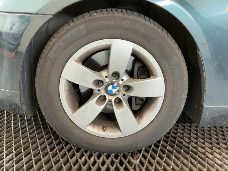 BMW 5er 520d 2010 – снимка 17