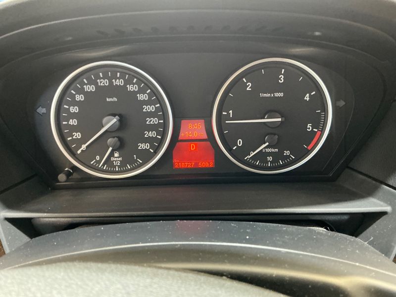 BMW 5er 520d 2010 – снимка 13