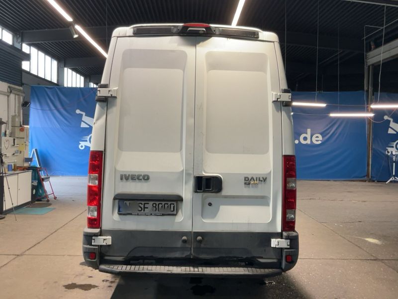 Iveco Daily 2.3 Diesel GKa 35 S Radstand 3300 2009 – снимка 7