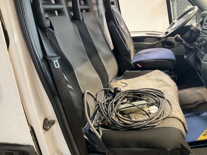Iveco Daily 2.3 Diesel GKa 35 S Radstand 3300 2009 – снимка 41