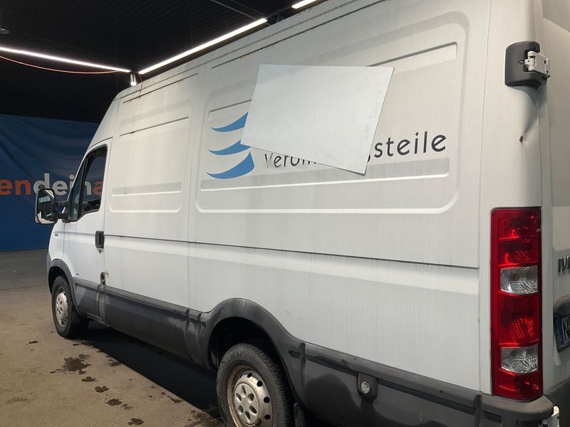 Iveco Daily 2.3 Diesel GKa 35 S Radstand 3300 2009 – снимка 37