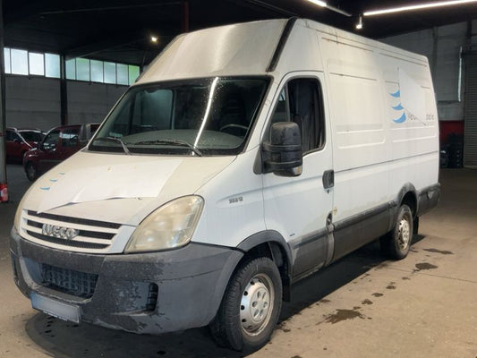 Iveco Daily 2.3 Diesel GKa 35 S Radstand 3300 2009 – снимка 1