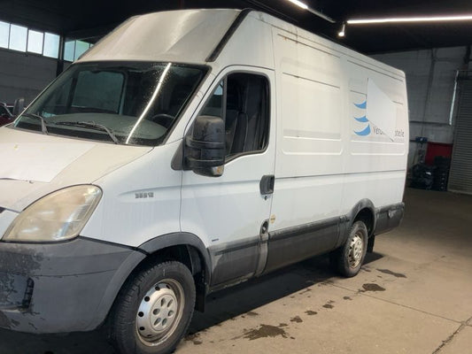 Iveco Daily 2.3 Diesel GKa 35 S Radstand 3300 2009 – снимка 2