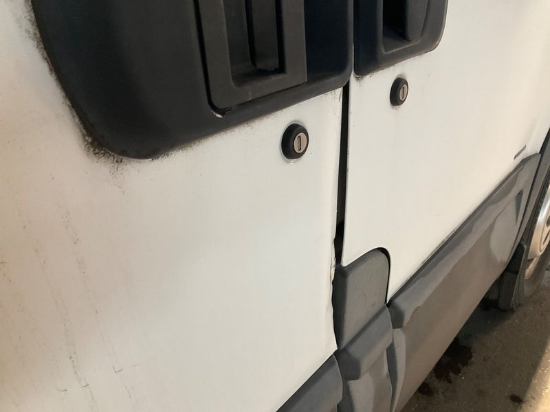 Iveco Daily 2.3 Diesel GKa 35 S Radstand 3300 2009 – снимка 26