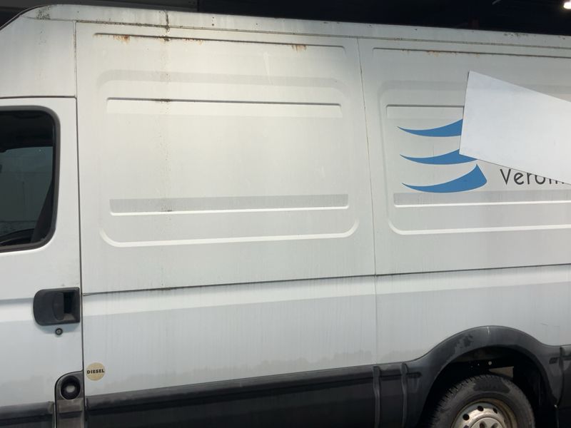 Iveco Daily 2.3 Diesel GKa 35 S Radstand 3300 2009 – снимка 4