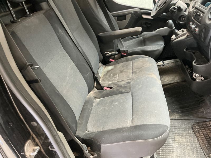 Renault Master 2.3 dCi L2H2 HKa 3,3t 2016 – снимка 38