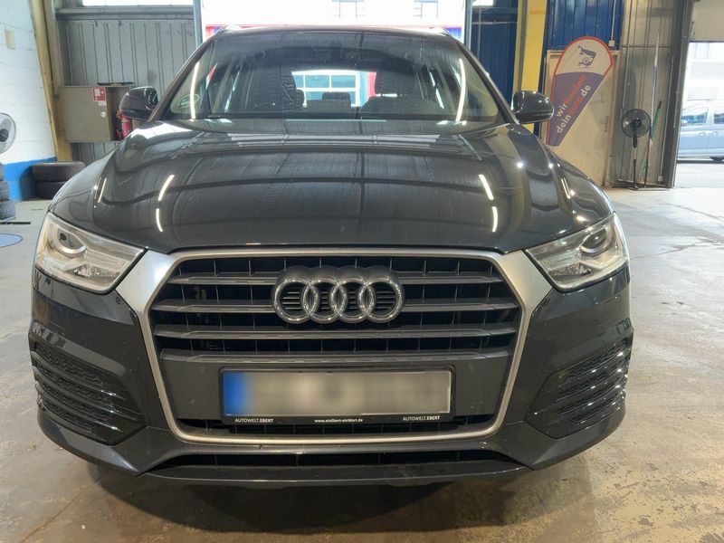 Audi Q3 2.0 TFSI quattro Sport 2018 – снимка 14