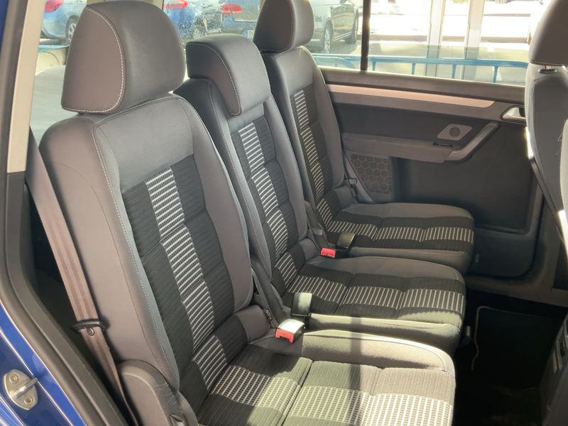 Volkswagen Touran 2.0 TDI United 2008 – снимка 19
