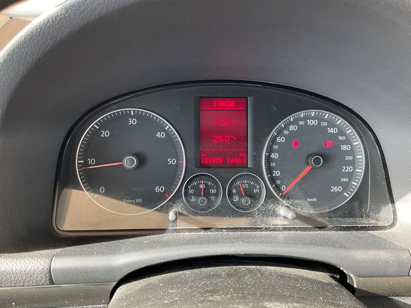 Volkswagen Touran 2.0 TDI United 2008 – снимка 18