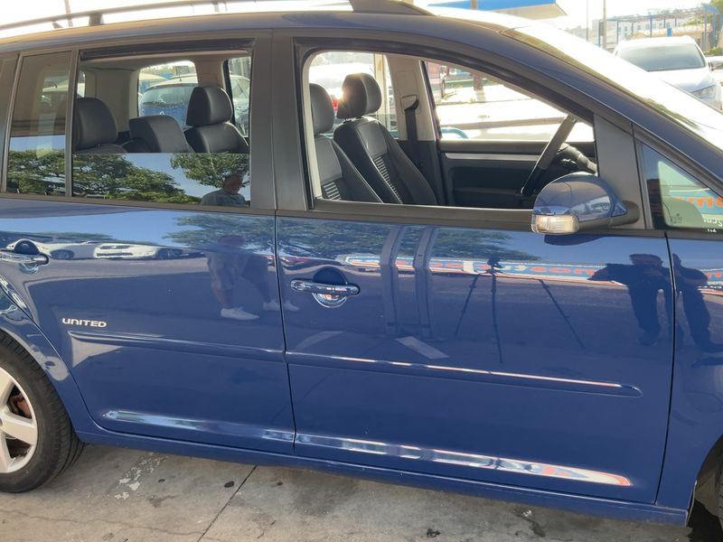 Volkswagen Touran 2.0 TDI United 2008 – снимка 10