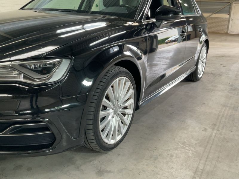 Audi A3 Sportback 1.4 TFSI e-tron Ambition 2015 – снимка 2