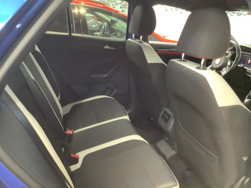 Volkswagen T-Roc 2.0 TSI Sport 4Motion 2019 – снимка 19