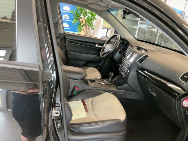 Kia Sorento 2.2 CRDi Platinum Edition 4WD 2015 – снимка 16